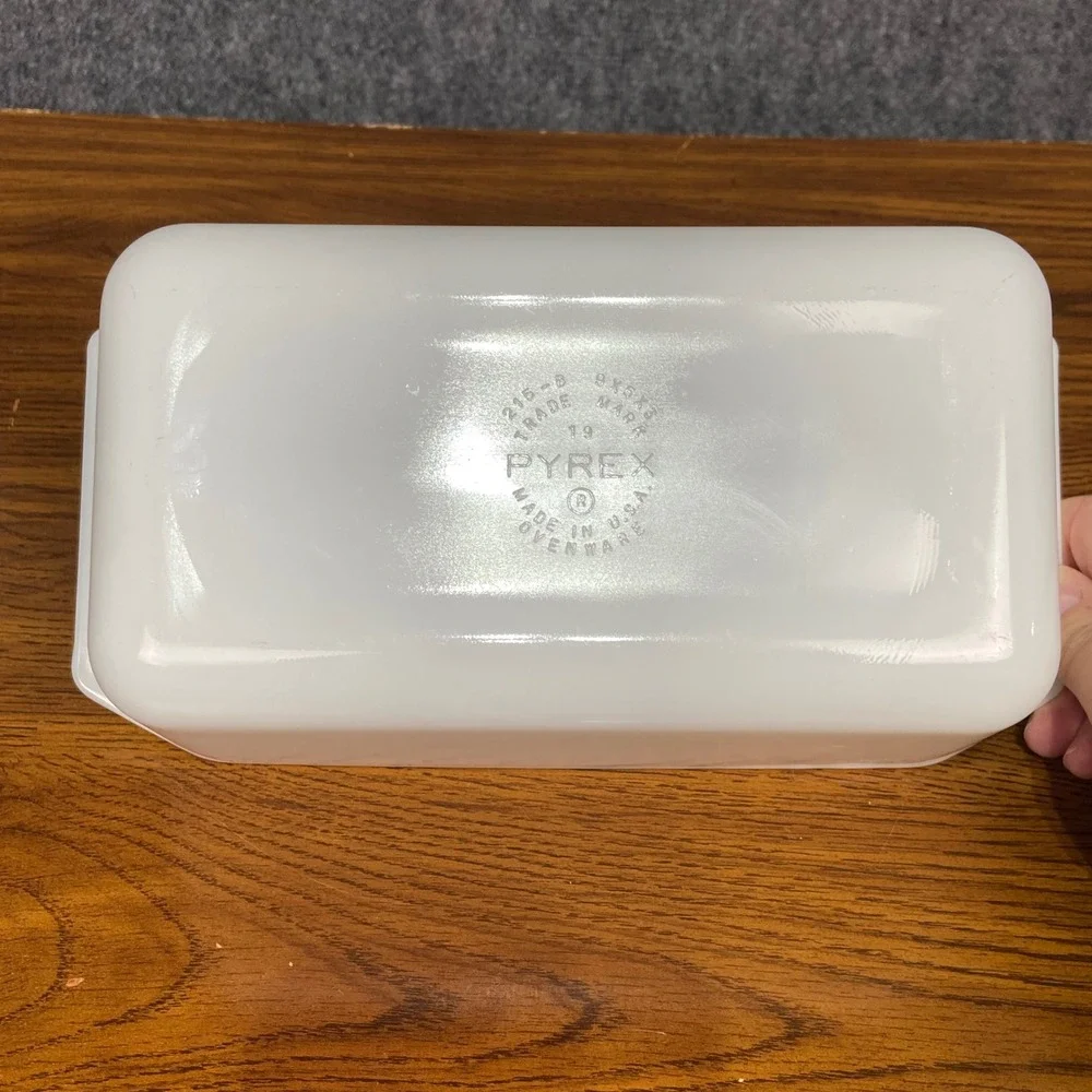 Vintage Pyrex White Milk Glass‎ Loaf Pan 215-B 9x5 Baking Dish Retro Kitchenware